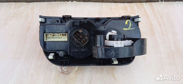 Переключатель отопителя Kia Rio 3 UB 2011-2017