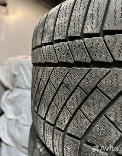 Continental ContiWinterContact TS 830 P 265/45 R19 105V