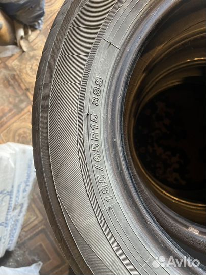 Yokohama BluEarth AE01 185/65 R15