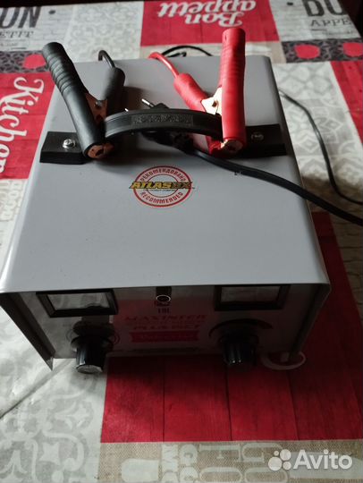 Зарядное устройство