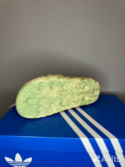 Зеленые тапки Adidas Adilette