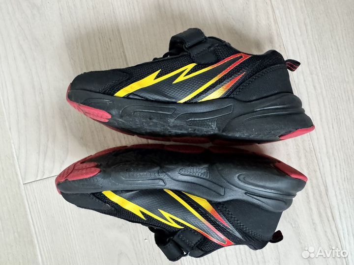 Кроссовки детские 30