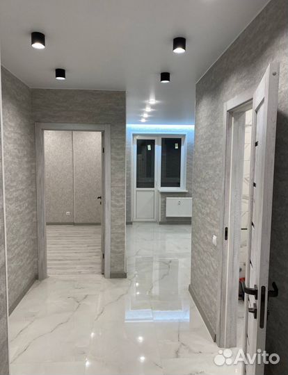 Поклейка обоев