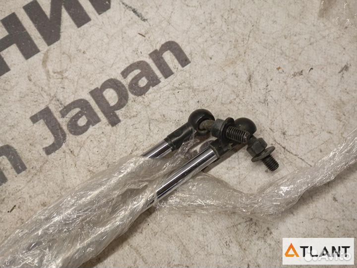 Амортизатор задней двери honda insight