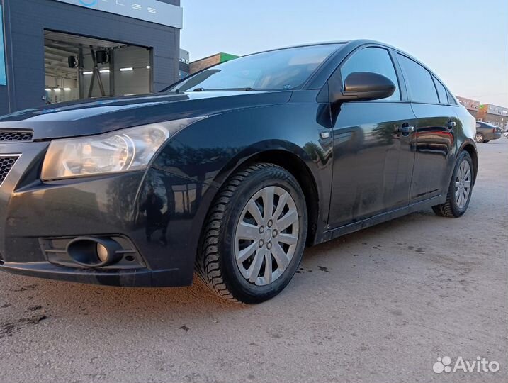 Chevrolet Cruze 1.6 МТ, 2010, 264 000 км