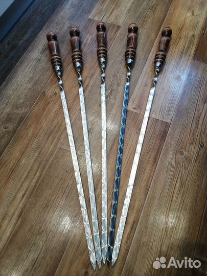 Шампура с деревяной ручкой новые