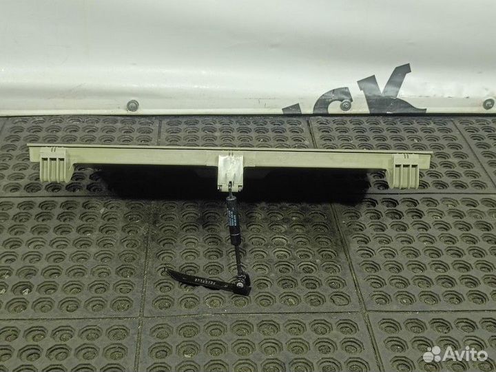 Крышка бардачка Volvo FH