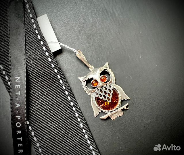 Кулон с янтарем