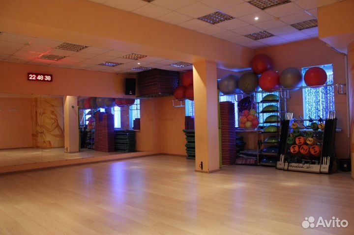 Спортивные залы по часам