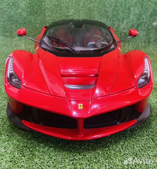 Ferrari La Ferrari 1/8