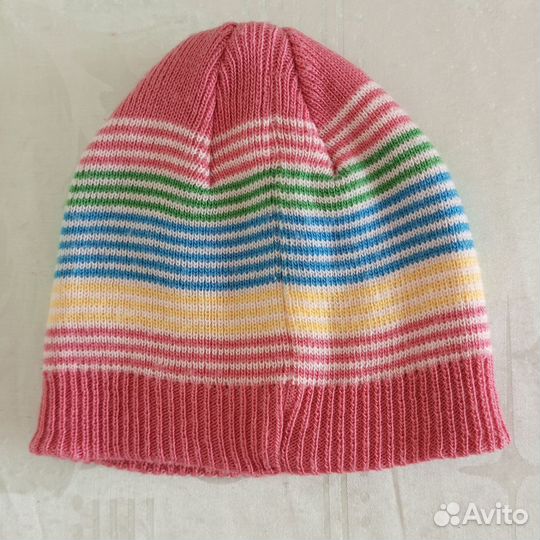 Шапка с надписью Apple для девочки б/у