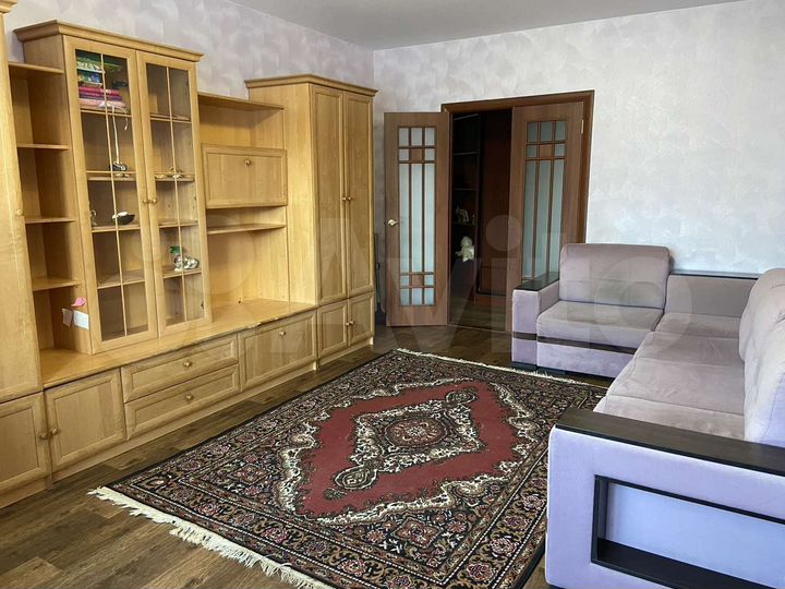 2-к. квартира, 65 м², 4/9 эт.