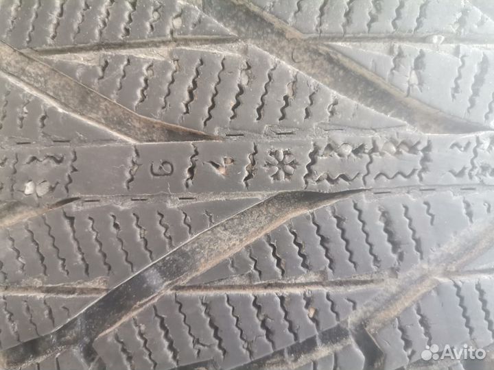Nokian Tyres Hakkapeliitta R2 SUV 215/65 R16 102