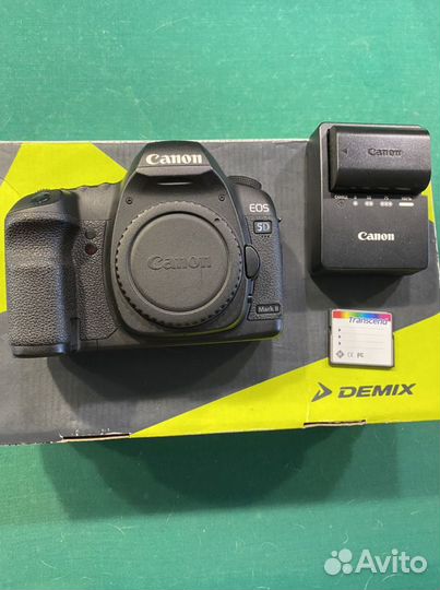 Фотоаппарат Canon EOS 5D Mark II