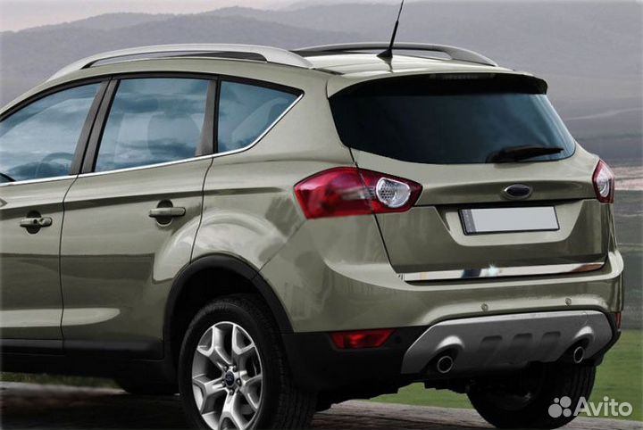 Хромированная отделка крышки багажника Ford Kuga