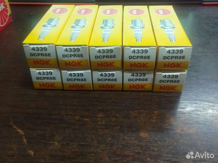 Свечи зажигания dcpr8E авто\мото
