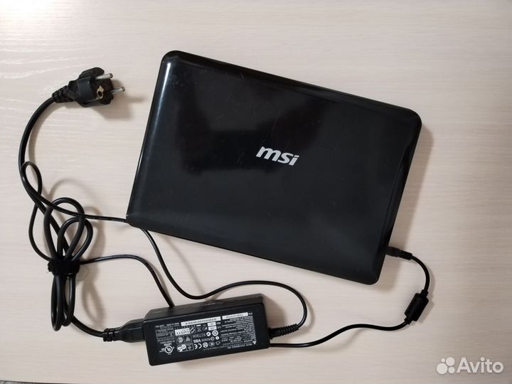 Нетбук MSI U90x