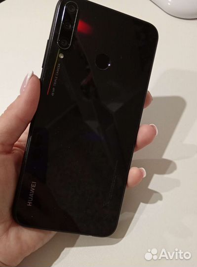 Телефон Huawei
