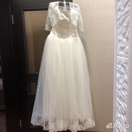 Свадебное платье