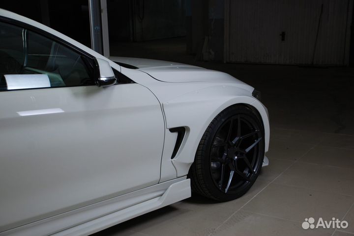 Накладки под пороги для BMW F32