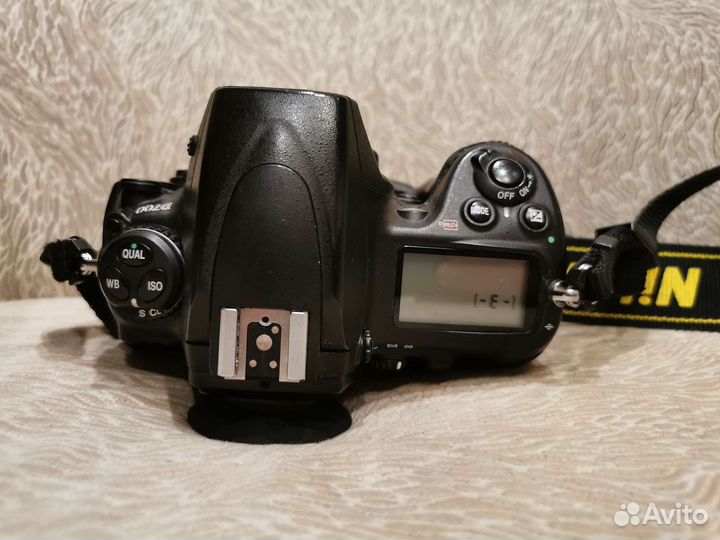 Nikon D700 body (пробег 84к) + бат.ручка