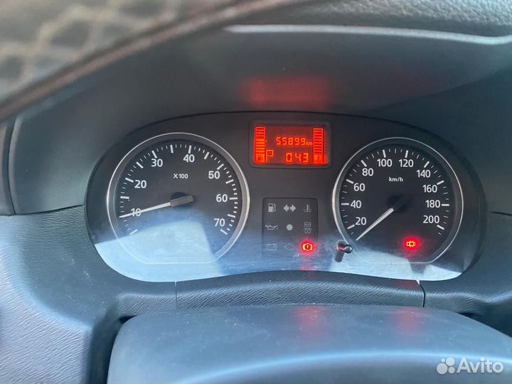 Nissan Terrano 2.0 AT, 2015, 55 899 км