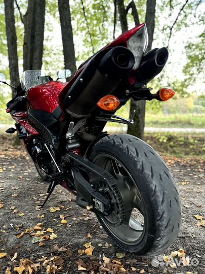 Yamaha R1