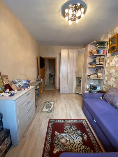2-к. квартира, 58 м², 1/9 эт.