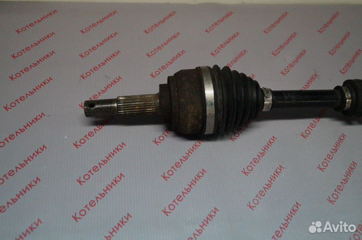 Nissan 39101-EW605 Вал приводной левый