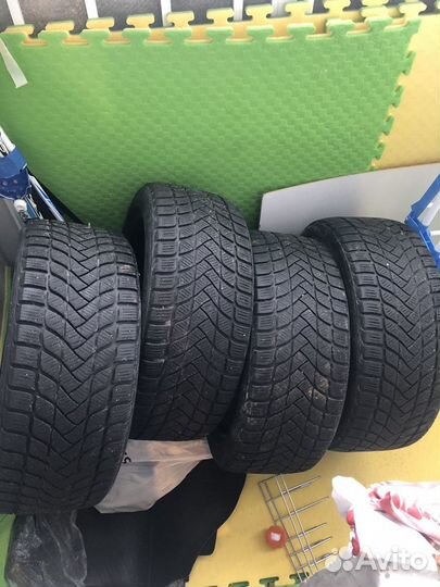 Winter Tact Snow + Ice 235/45 R18