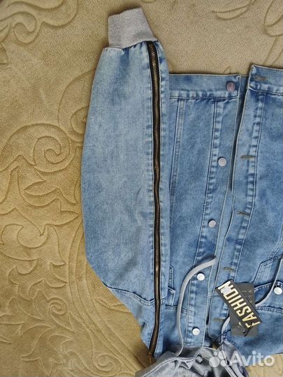 Джинсовая куртка