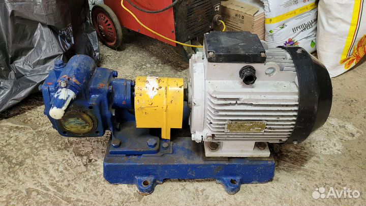 Насос шестеренчатый нефтяной нмш 5-25-4,0/10