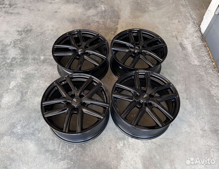 Литые диски R17 5x114,3