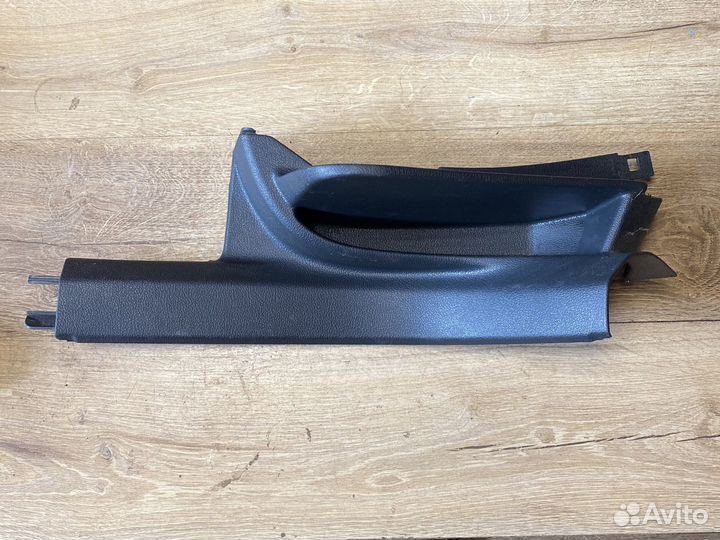 Volkswagen tiguan накладка заднего левого порога