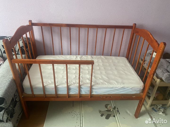 Кроватка детская