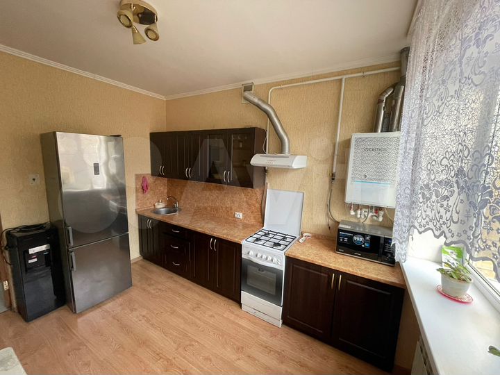 2-к. квартира, 40 м², 2/6 эт.