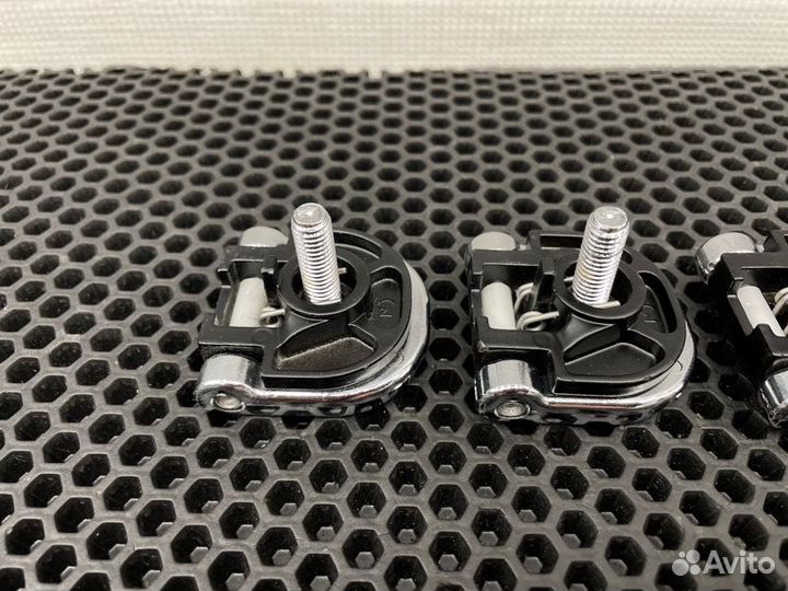 Кронштейн Land Rover Range Rover Sport L320 AJ133