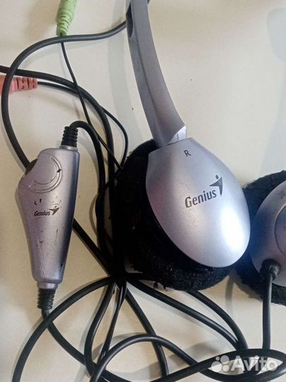 Рабочие наушники с гарнитурой genius