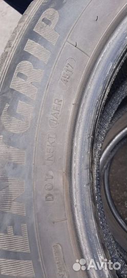 Goodyear EfficientGrip SUV 215/60 R17