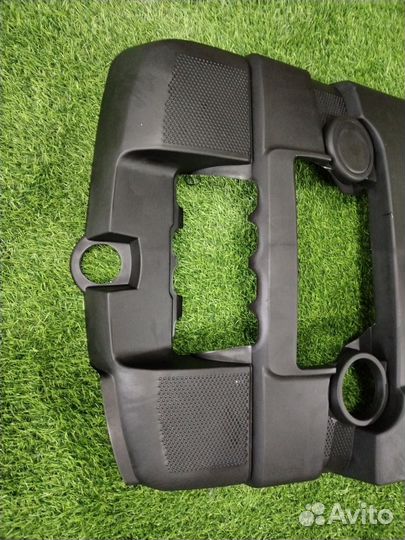 Декоративная крышка двигателя Audi A3 8P BSE 2006