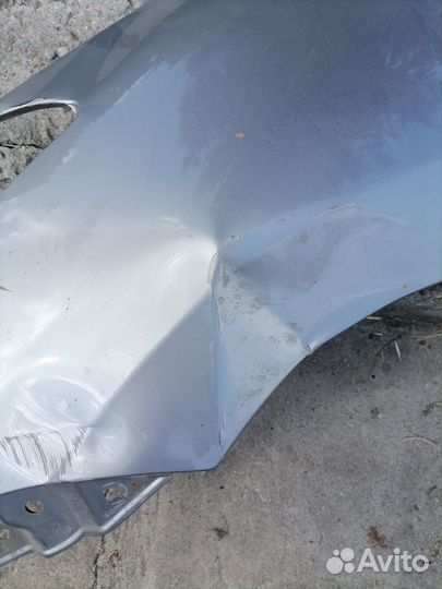 Крыло переднее левое