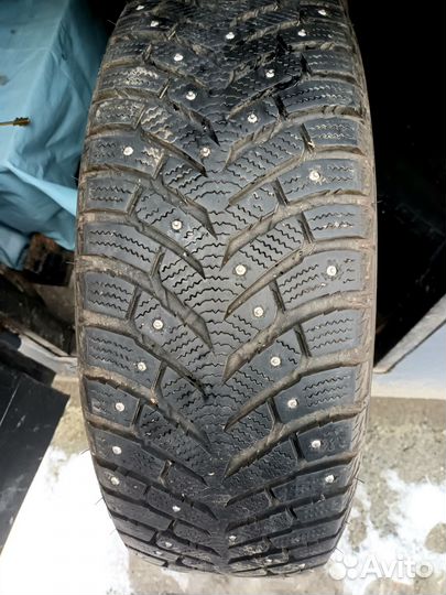 Toyo Observe Ice-Freezer 205/65 R16