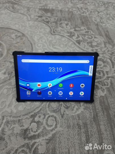 Lenovo tab m10 fhd plus
