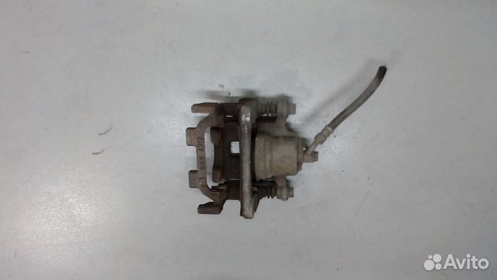 Суппорт Infiniti G, 2009