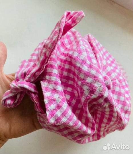 Кепка для девочки с завязками