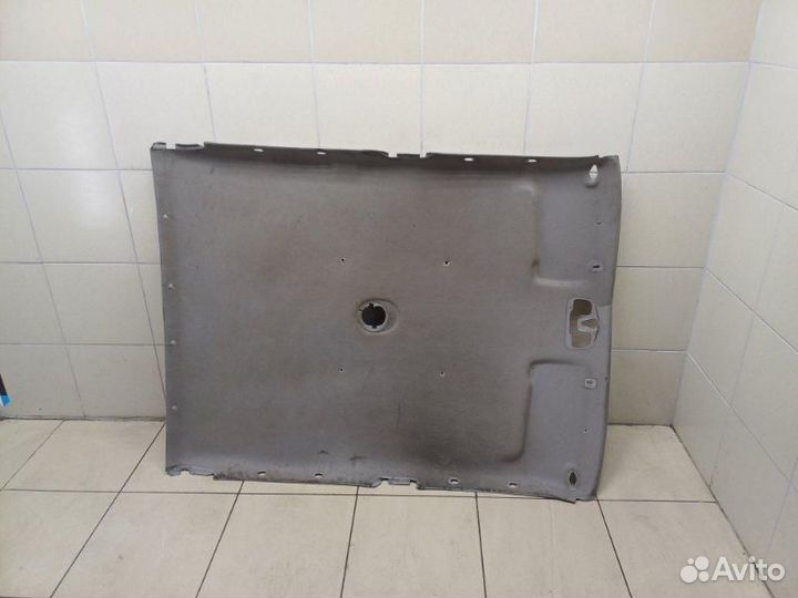 Обшивка потолка Nissan NP300