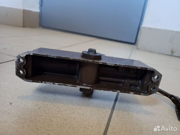 Доводчик дверной 120кг