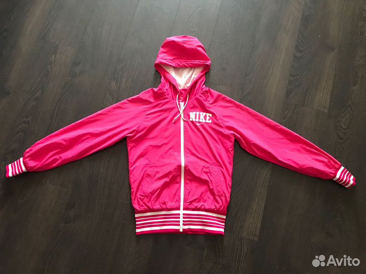 Ветровка Nike