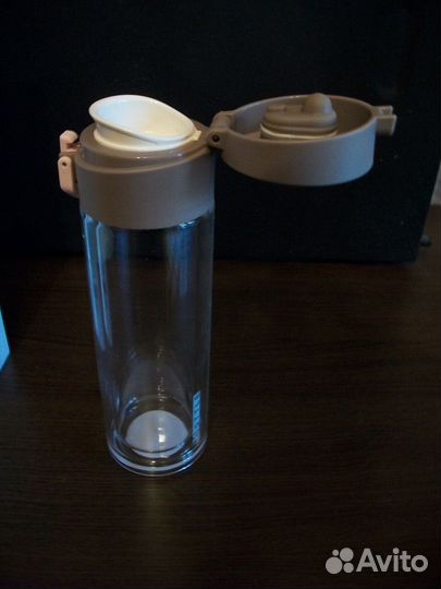 Бутылка с крышкой автомат Mumuso