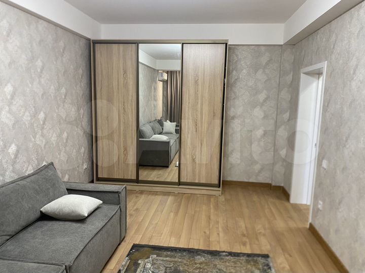 1-к. квартира, 52 м², 3/10 эт.